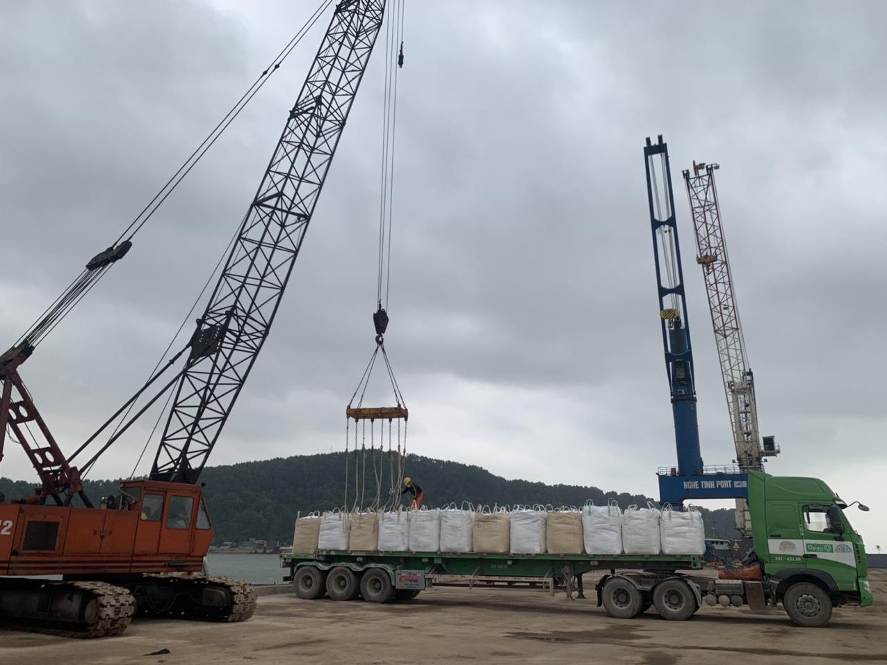 NHỮNG CHUYẾN HÀNG TÀU RỜI THÁNG 02 NĂM 2023